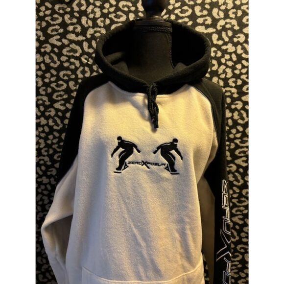 ZEROXPOSUR XTREME Other - ZEROXPOSUR XTREME Hoodie Sz XL Black/Beige Snowboarders on front NWT
